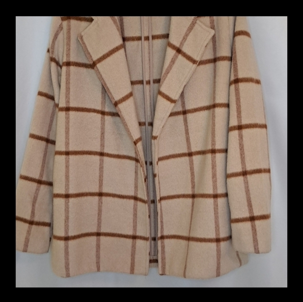 Joie Cream and Brown Plaid Blazer Women's Small Fits Like A Meduim Read #31 - Picture 7 of 7